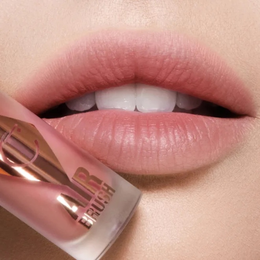 ‘Pillow Talk Blur’ Airbrush Flawless Lip Blur - Picture 2 of 11